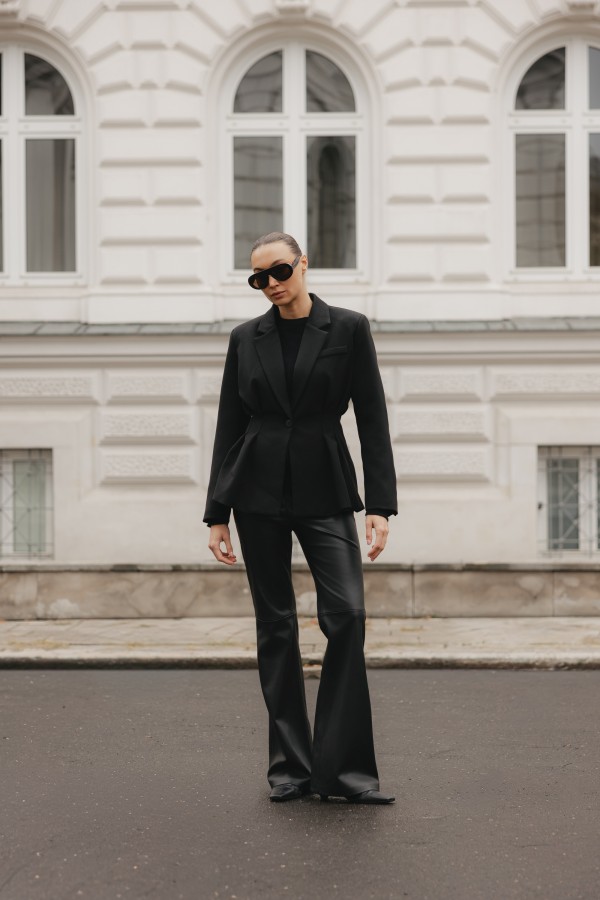 Maren Blazer Tailored Black