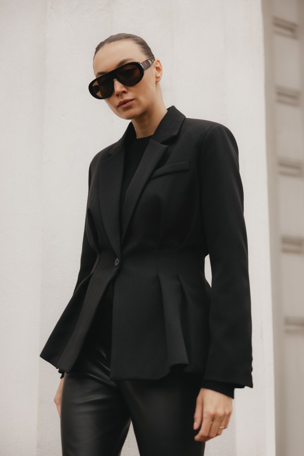 Maren Blazer Tailored Black