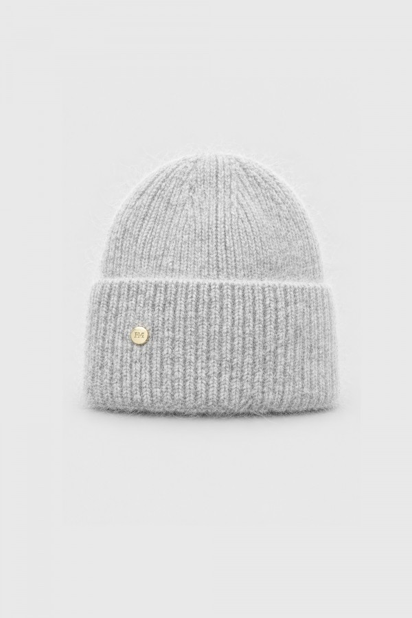 Czapka Z Angory Light Gray