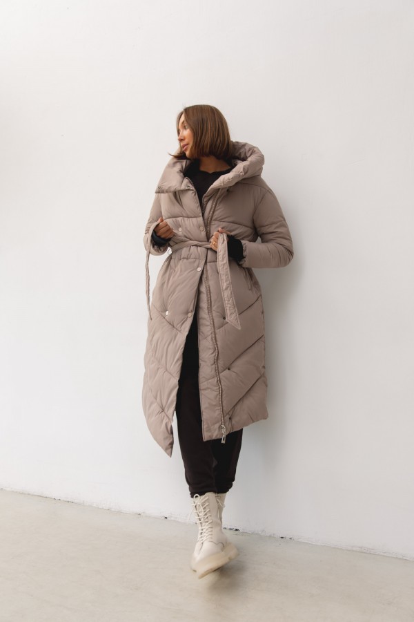 8913 Płaszcz Pikowany Beige