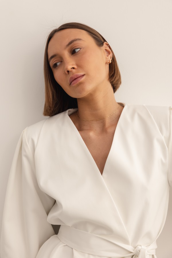 Kristin Sukienka Zapinana White