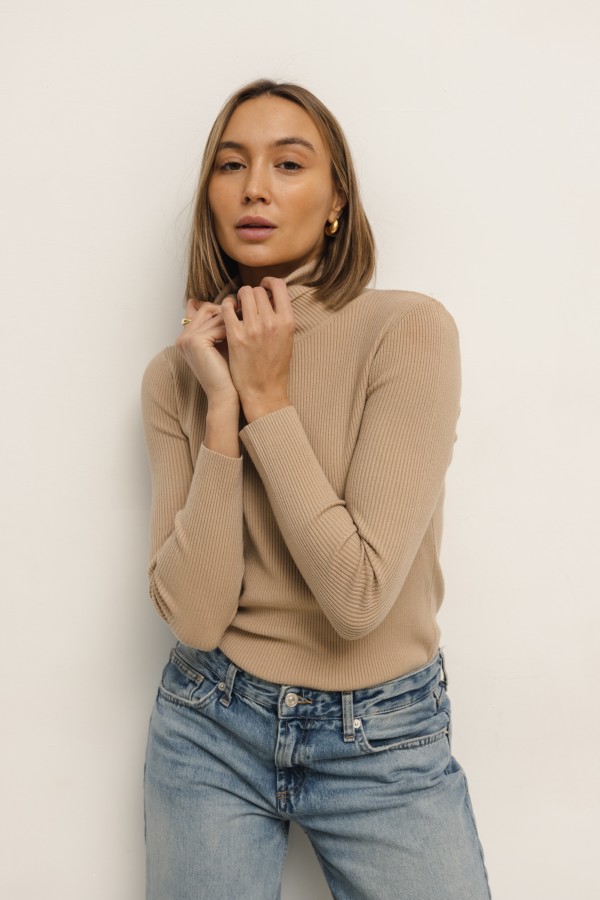 Danny Turtleneck Sweater Sand Beige