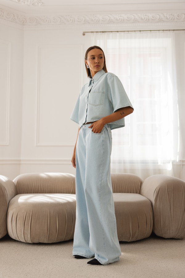 River Wide-Leg Jeans