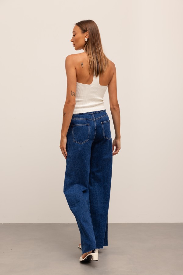9028 Wide-Leg Jeans