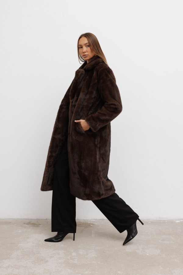 8764 Płaszcz Futrzany Brąz