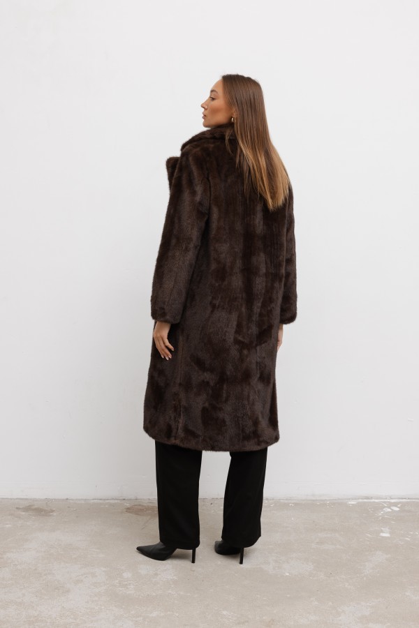 8764 Płaszcz Futrzany Brąz