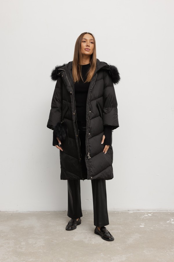 8922 Płaszcz Puchowy Czarny