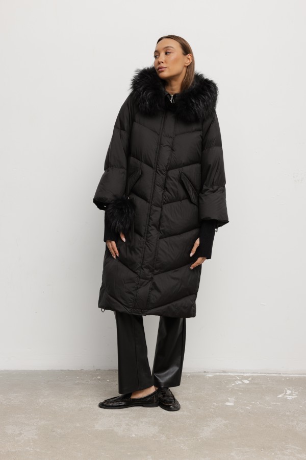 8922 Płaszcz Puchowy Czarny