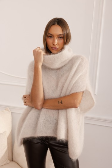 Leon Mohair Turtleneck...