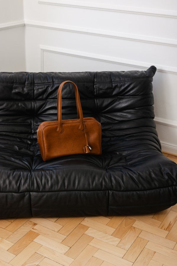 Skórzana Torebka Typu Kuferek Camel