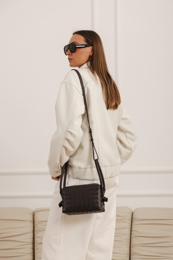 Skórzana Torebka Z Plecionym Wykończeniem Brązowa