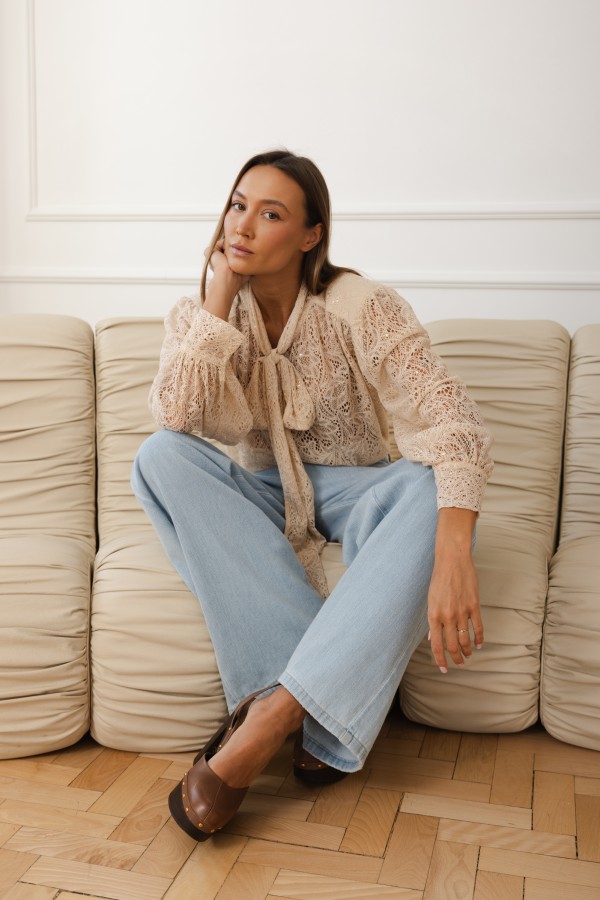 Claudia Tie Blouse Beige