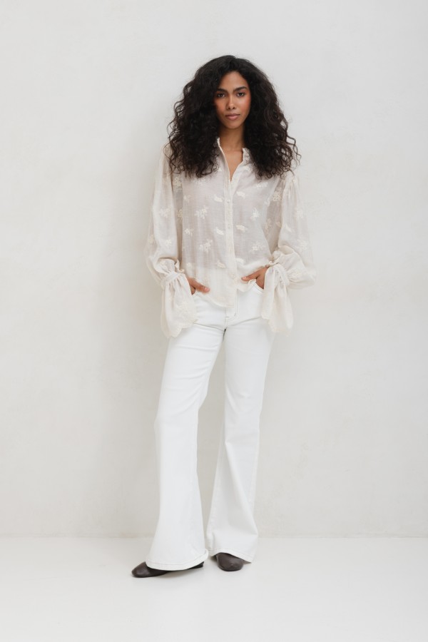 Q194 Jeans Flare White