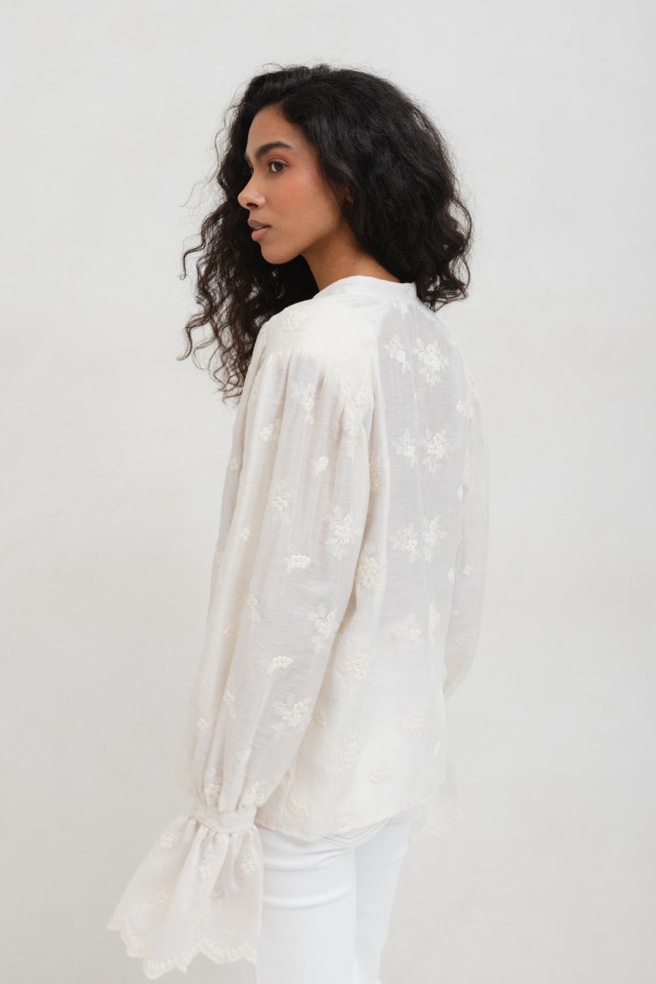 Larisa Embroidered Shirt Cream