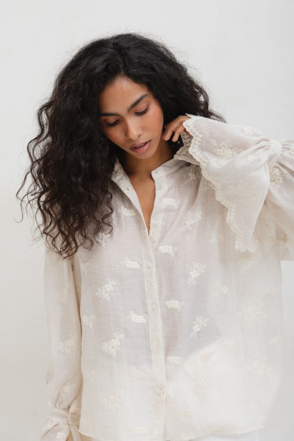 Larisa Embroidered Shirt Cream