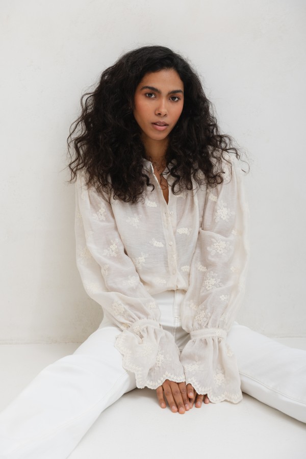 Larisa Embroidered Shirt Cream