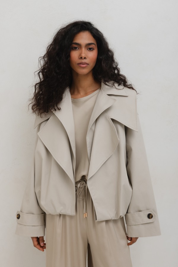 LD3950 Kurtka O Kroju Bomberki Jasny Beż