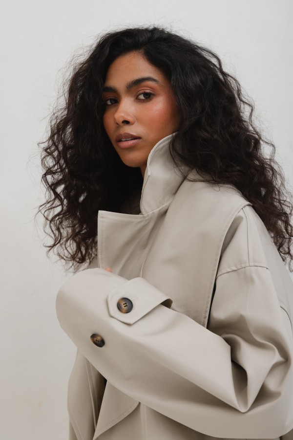 LD3950 Kurtka O Kroju Bomberki Jasny Beż