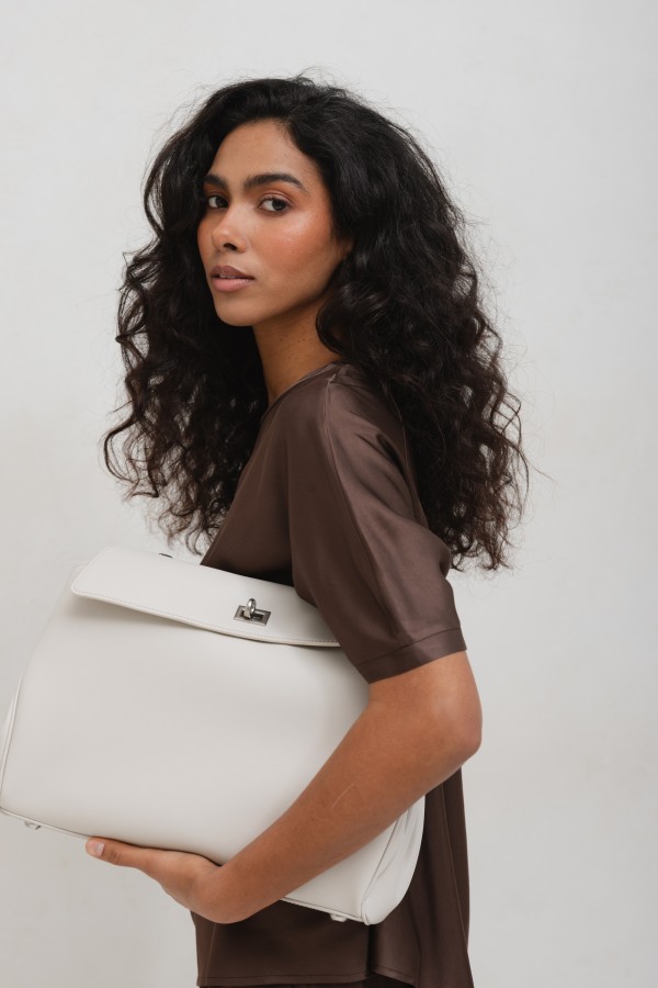 Skórzana Torebka Typu Shopper Z Klapą Cream