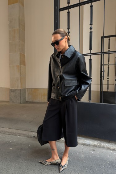 2188 Kurtka Z Eko Skóry Czarna