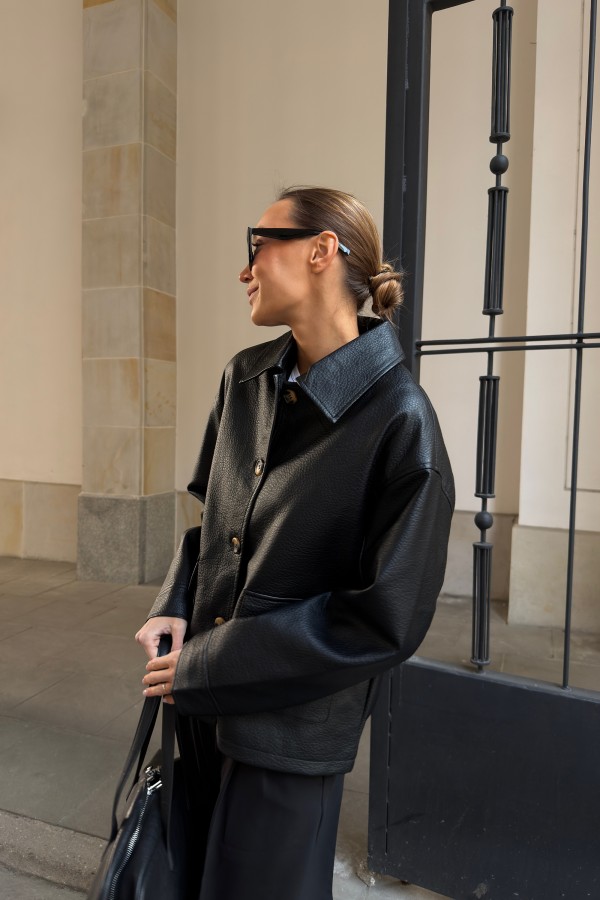 2188 Kurtka Z Eko Skóry Czarna