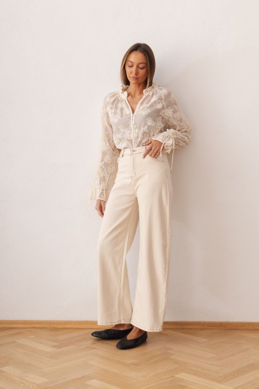 KT835 Balloon Jeans Cream