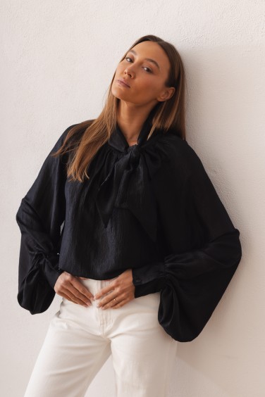 Sara Tie Blouse Black