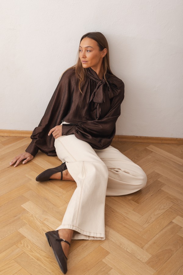 Sara Tie Blouse Brown