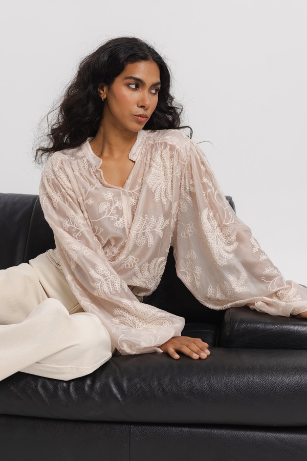 Ursula Shirt with Decorative Embroidery Beige