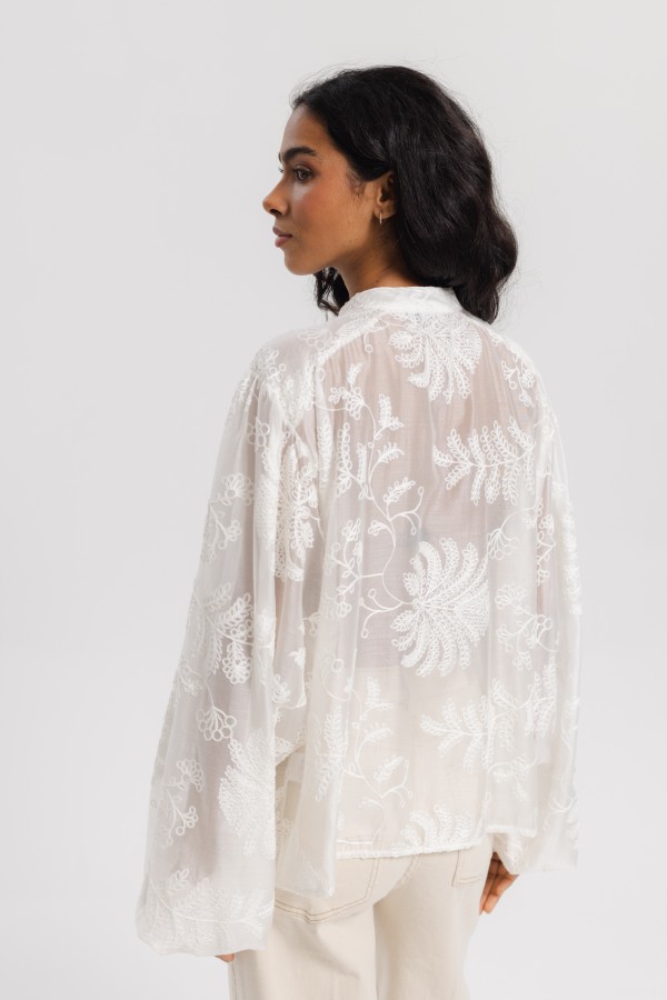 Ursula Shirt with Decorative Embroidery Ecru