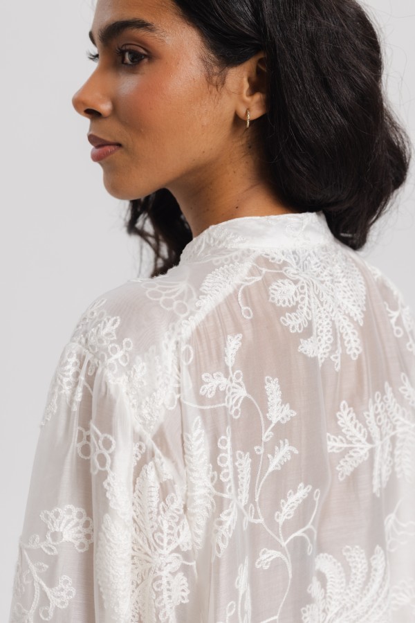 Ursula Shirt with Decorative Embroidery Ecru