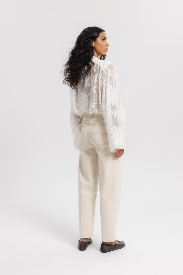 Ursula Shirt with Decorative Embroidery Ecru