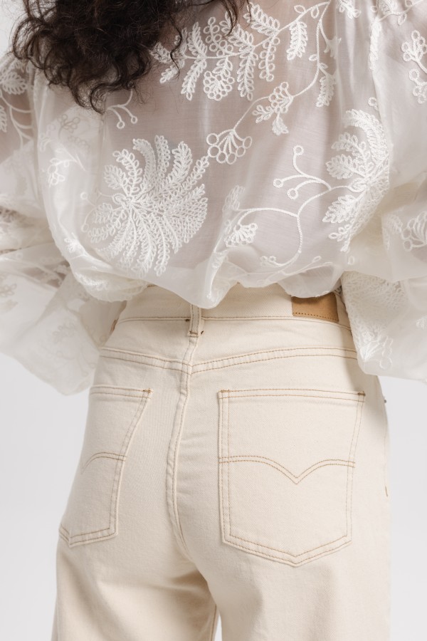 KT071 Spodnie Jeansowe Mom Fit Cream