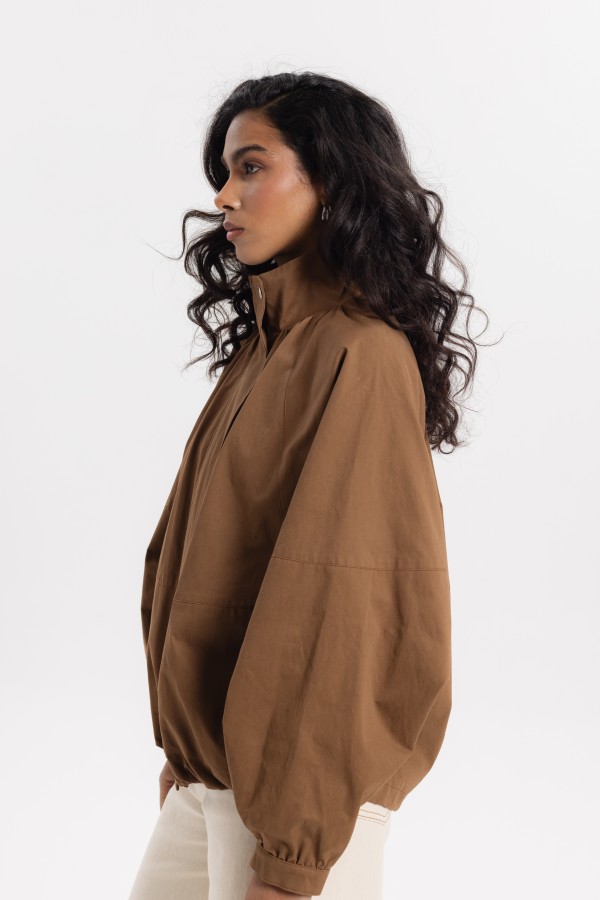 Laura Kurtka Z Kołnierzem Camel