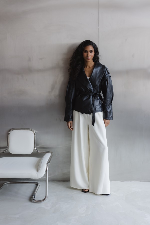 Nicola Kurtka Skórzana Z Wiązaniem Czarna