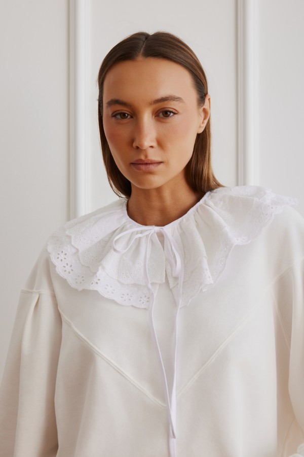 Eleonora White Ruffle Sweatshirt