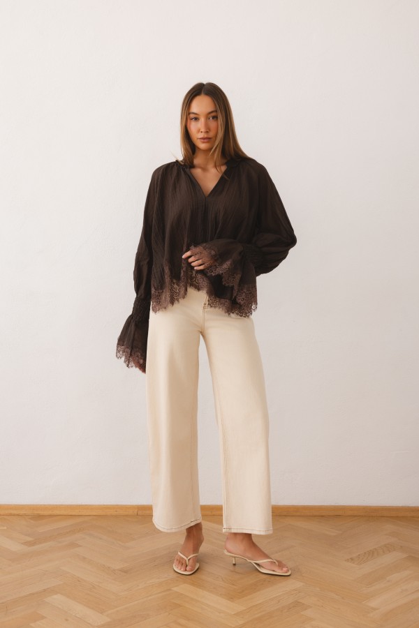 Beatrice Blouse Lace Brown
