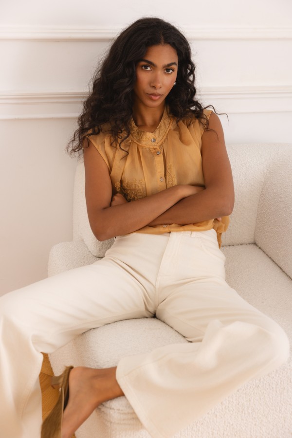 Carrie Blouse Embroidered Camel