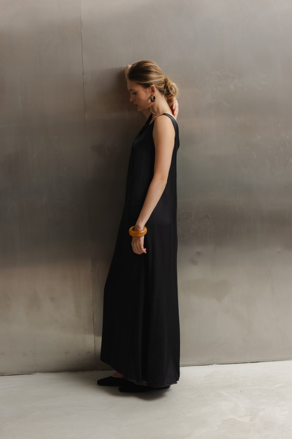 Clara Dress Satin Black