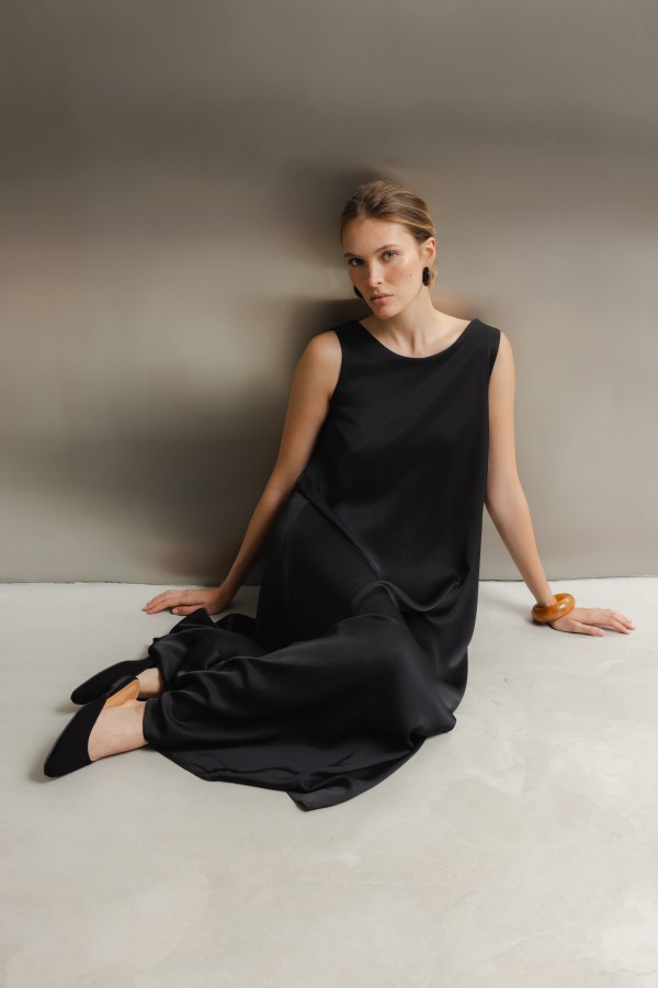 Clara Sukienka Satynowa Czarna