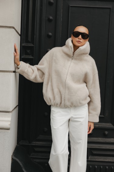 8776 Kurtka Futrzana Cream