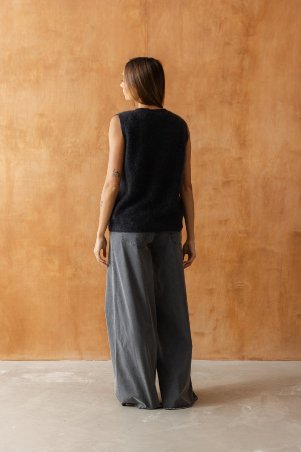 Cassia Vest Wool and Cashmere Graphite