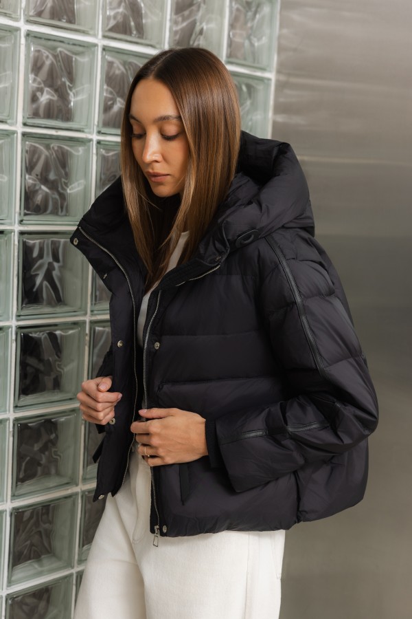 082 Jacket Hooded Down Black